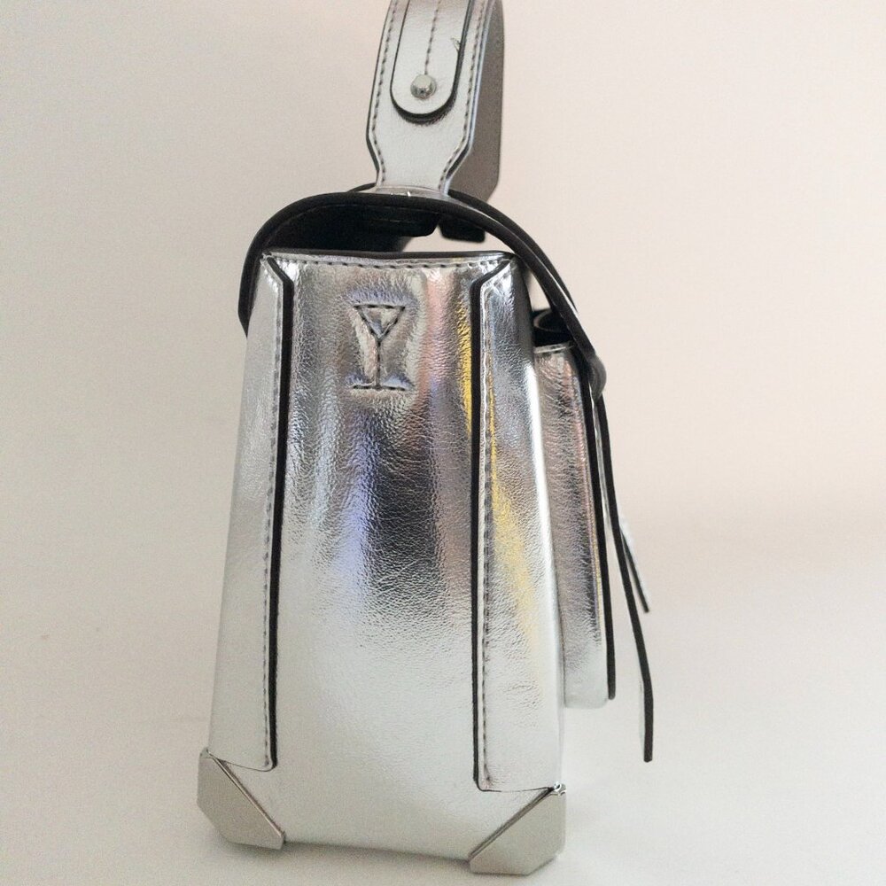 Michael Kors Manhattan Medium Metallic Satchel - Silver Adjustable Strap Logo - Picture 5 of 14